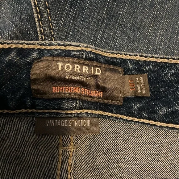 Torrid Vintage Stretch Boyfriend Jeans - Deep Indigo - Picture 3 of 3